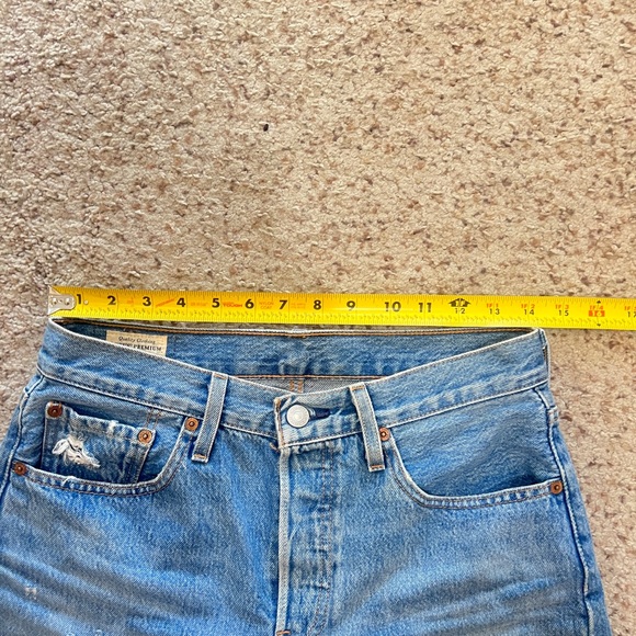 LEVI'S 501‎ High Rise Shorts Womens Size 26 Cutoff Denim Blue Distressed Cotton - Picture 8 of 10